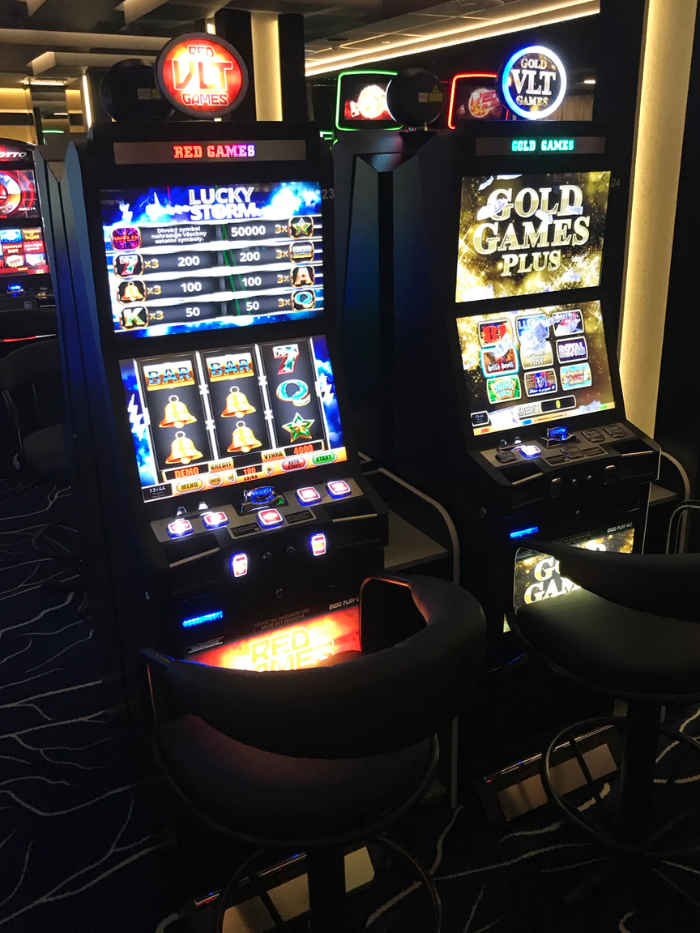 red-gold-vlt-games